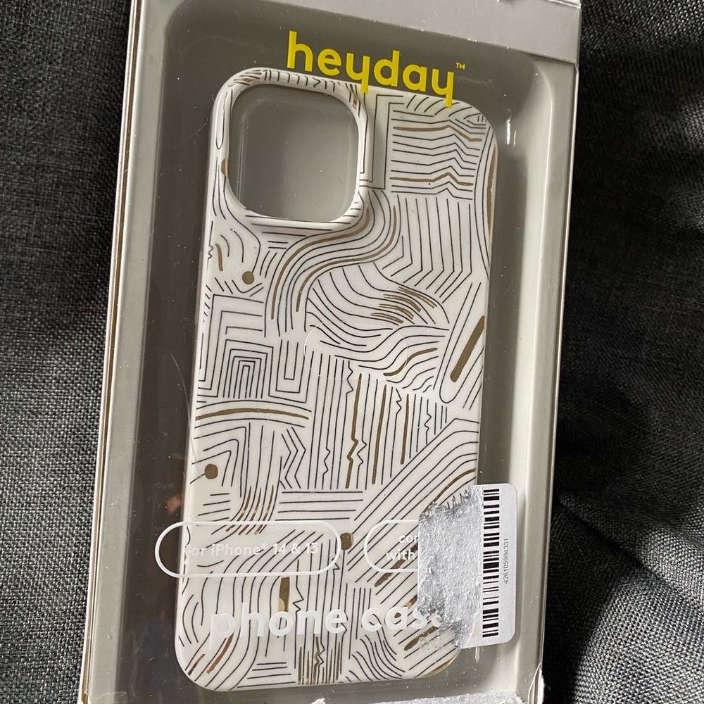 NWT Heyday iPhone 13 iPhone 14 case white and gold Natasha Anderson collection